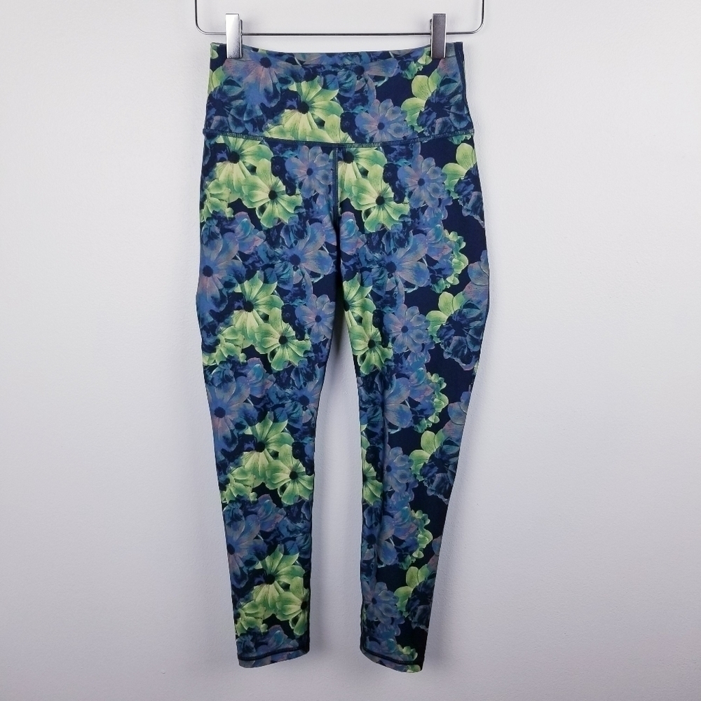 Fabletics High Waisted Floral Powerflex Capri Leggings NWT